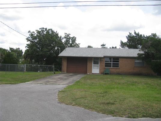 Attached, Exterior, Facade, Brick Facade, Ranch