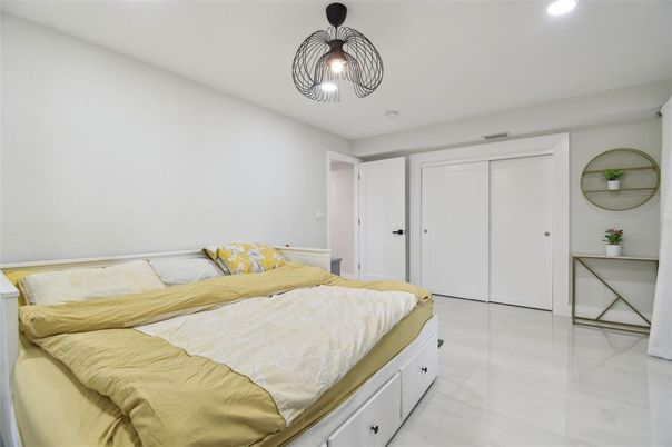 Bedroom, Interior, Pendant Lights, Recessed Lighting