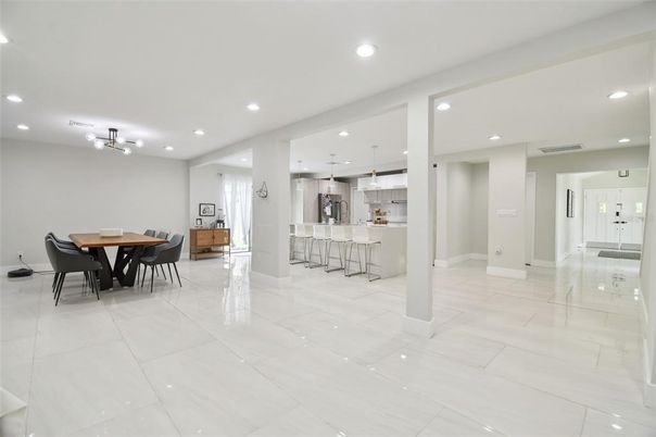 Dining room, Interior, Kitchen, Pendant Lights, Recessed Lighting