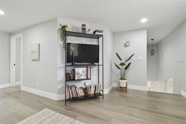 Interior, Pendant Lights, Recessed Lighting, Wood Texture Flooring