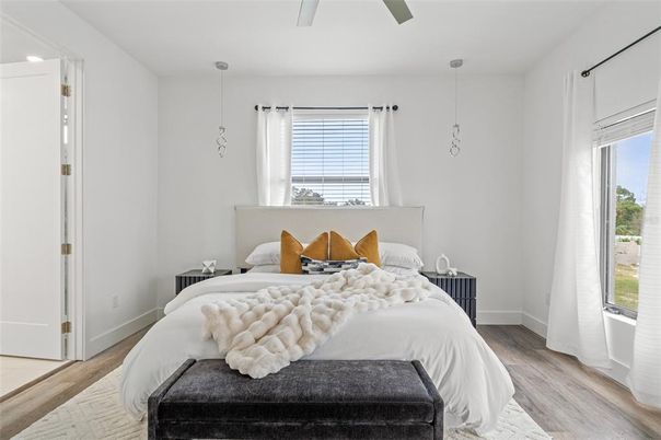 Bedroom, Interior, Pendant Lights, Wood Texture Flooring