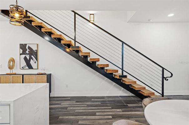 Interior, Recessed Lighting, Wood Texture Flooring