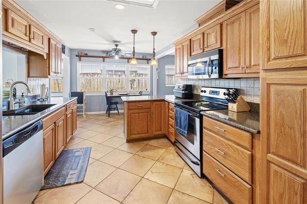 Dining room, Interior, Kitchen, Pendant Lights, Recessed Lighting