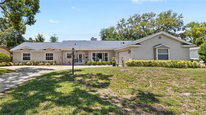 Backyard, Exterior, Facade, Ranch