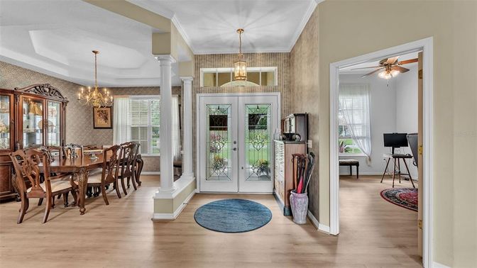 Chandelier, Dining room, Interior, Pendant Lights, Wood Texture Flooring