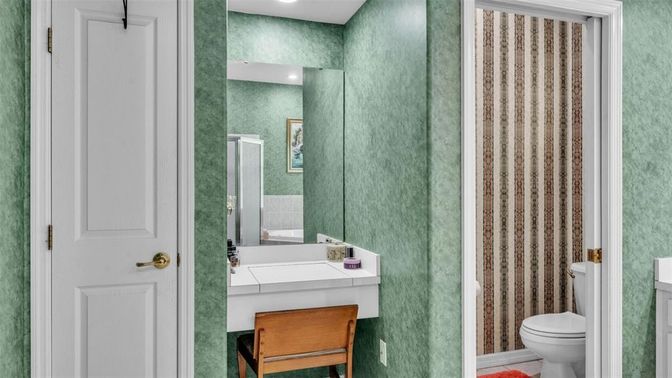 Bathroom, Interior, Recessed Lighting, Tile Countertops