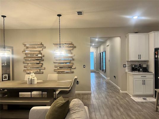 Dining room, Interior, Kitchen, Pendant Lights, Recessed Lighting, Wood Texture Flooring