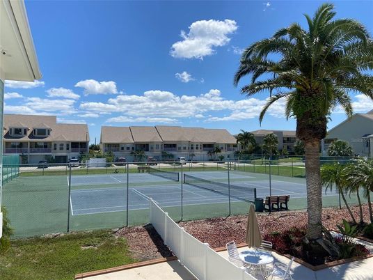 Exterior, Tennis Courts