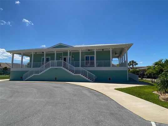 Exterior, Facade, None
