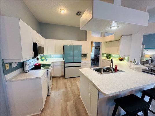 Interior, Kitchen, Recessed Lighting, Wood Texture Flooring
