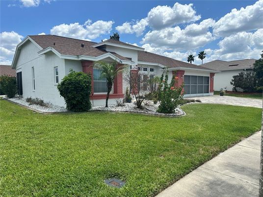 Backyard, Exterior, Facade, Ranch