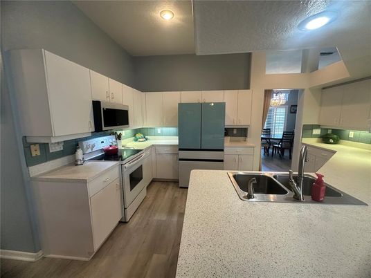 Dining room, Interior, Kitchen, Recessed Lighting, Wood Texture Flooring