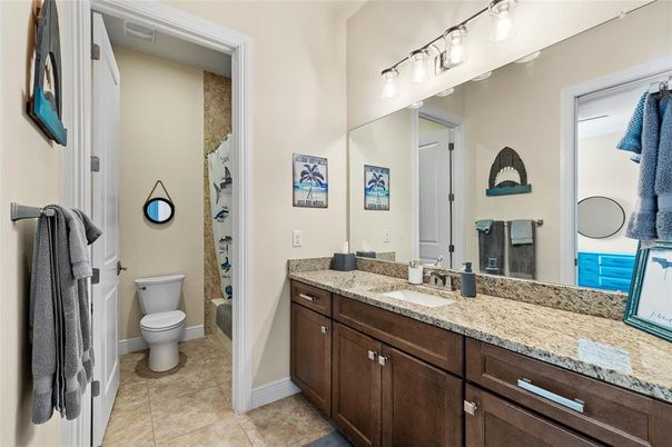 Bathroom, Dual Sink Vanities, Interior