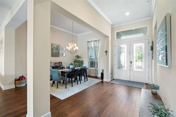 Chandelier, Dining room, Interior, Recessed Lighting, Wood Texture Flooring