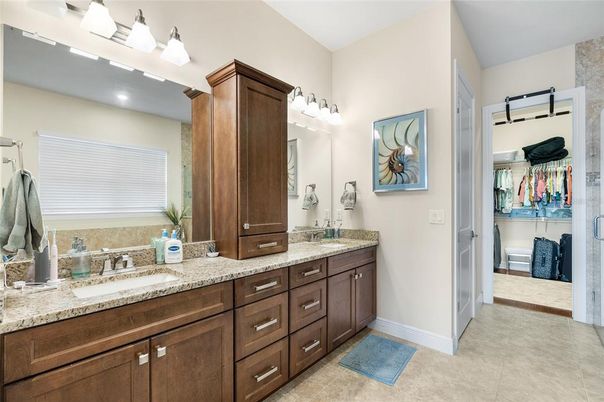 Bathroom, Dual Sink Vanities, Interior