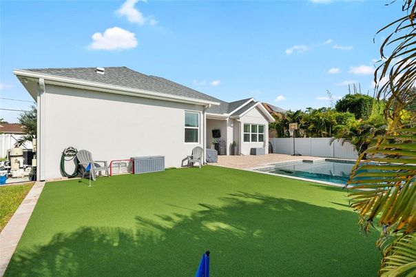 Backyard, Exterior, Pool