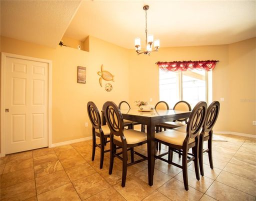 Chandelier, Dining room, Interior