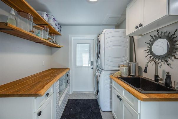 Interior, Recessed Lighting, Washer