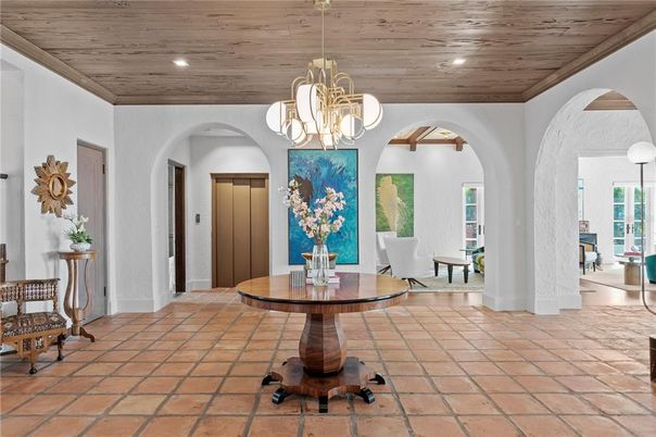 Chandelier, Interior, Pendant Lights, Recessed Lighting, Wooden Ceilings