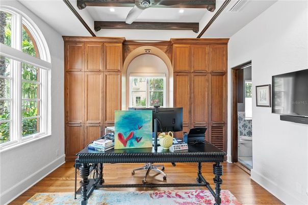 Home Office, Interior, Recessed Lighting, Wooden Beams, Wood Texture Flooring