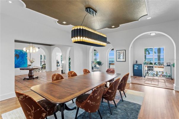 Chandelier, Dining room, Interior, Pendant Lights, Recessed Lighting, Wood Texture Flooring
