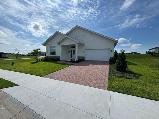 Attached, Backyard, Exterior, Facade, American Craftsman