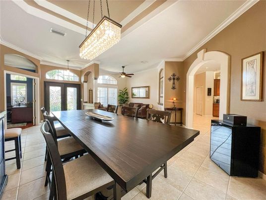 Chandelier, Dining room, Interior, Pendant Lights