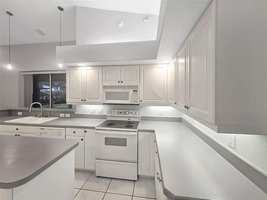 Interior, Kitchen, Pendant Lights, Recessed Lighting