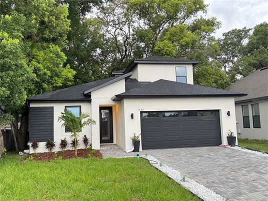 Attached, Exterior, Facade, Ranch