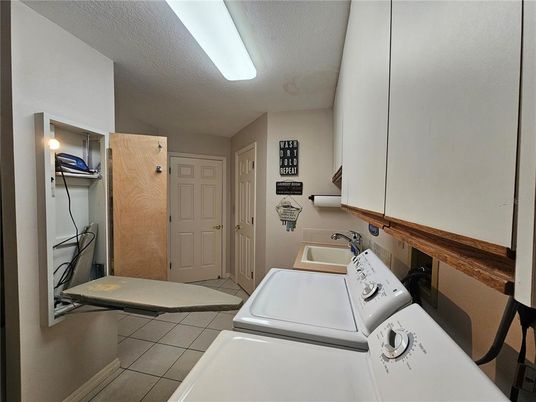 Interior, Washer