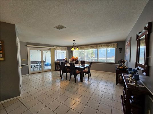 Dining room, Interior, Pendant Lights
