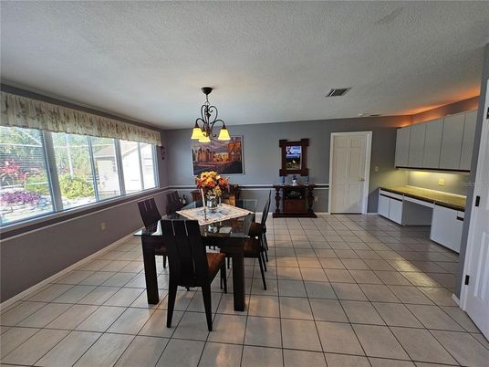 Chandelier, Dining room, Interior
