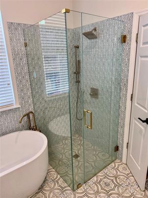 Bathroom, Free Standing Baths, Glass Shower, Interior