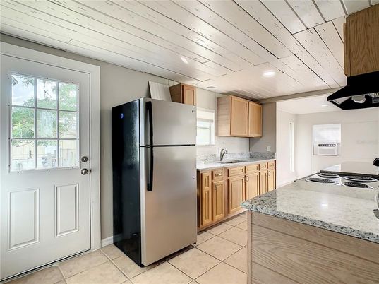 Interior, Kitchen, Recessed Lighting