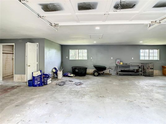 Garage, Interior, Recessed Lighting