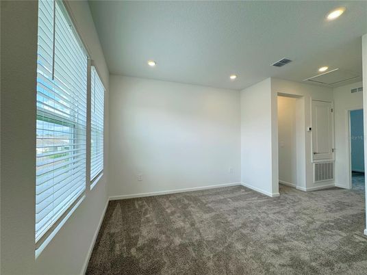 Empty room, Interior, Recessed Lighting
