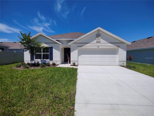 Attached, Exterior, Facade, Ranch