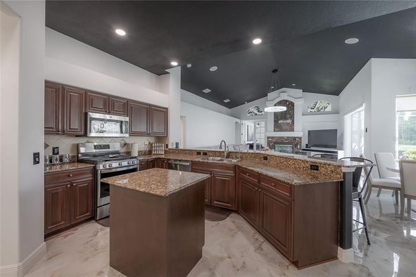 Fireplace, Interior, Kitchen, Marble, Pendant Lights, Recessed Lighting
