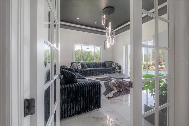 Interior, Living room, Pendant Lights, Recessed Lighting