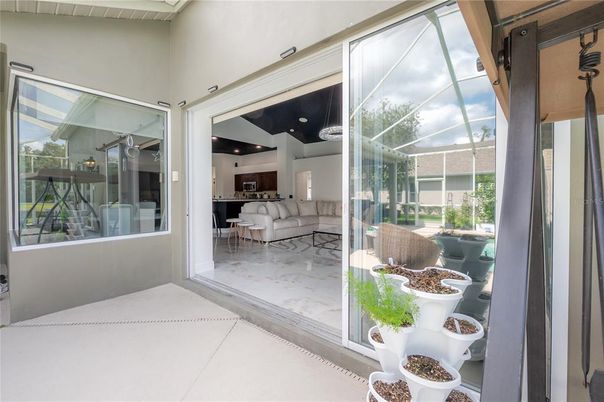 Glass Ceilings, Interior, Marble, Sun Room