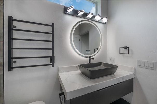 Bathroom, Interior, Tile Countertops