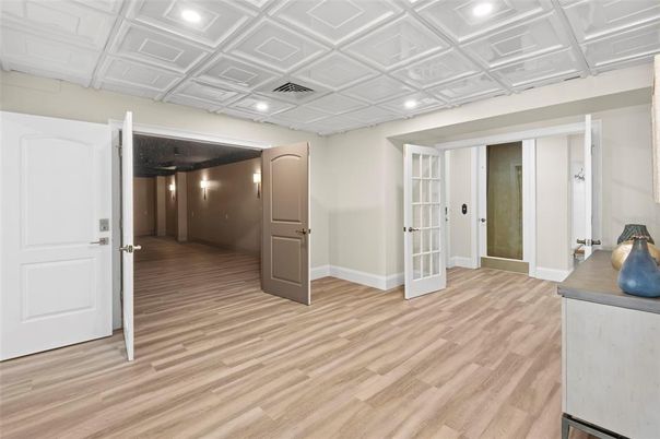 Empty room, Interior, Recessed Lighting, Wood Texture Flooring