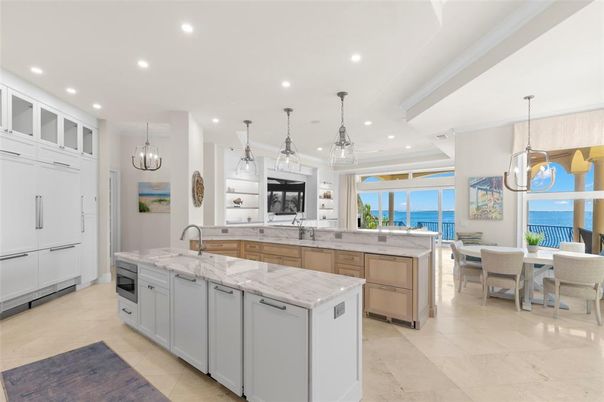 Dining room, Interior, Kitchen, Pendant Lights, Recessed Lighting, Water