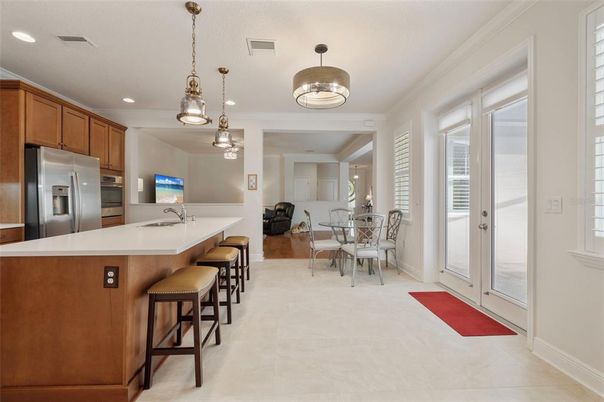 Dining room, Interior, Kitchen, Pendant Lights, Recessed Lighting, Stainless Steel Appliances