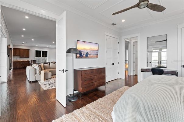 Interior, Kitchen, Living room, Recessed Lighting, Wood Texture Flooring