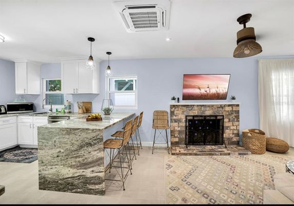 Fireplace, Interior, Kitchen, Pendant Lights, Recessed Lighting