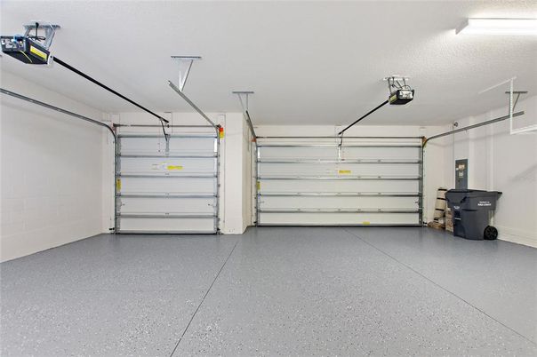 Garage, Interior