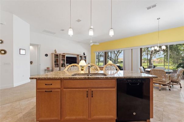 Chandelier, Dining room, Interior, Kitchen, Pendant Lights
