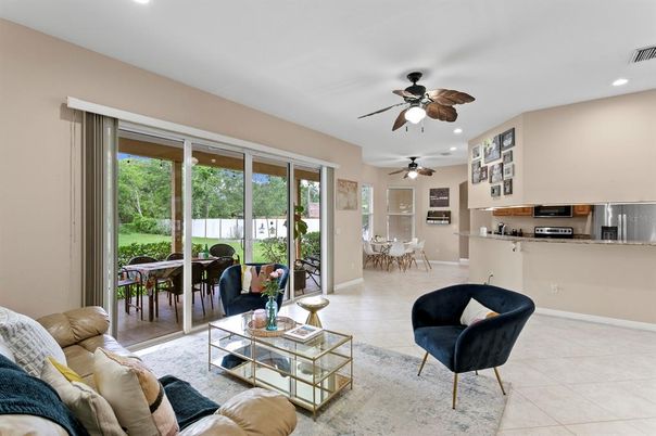 Dining room, Interior, Kitchen, Living room, Recessed Lighting