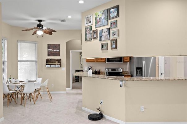 Dining room, Interior, Kitchen, Recessed Lighting, Stainless Steel Appliances